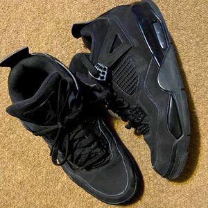 Retro 4 🐈‍⬛ Black Cats